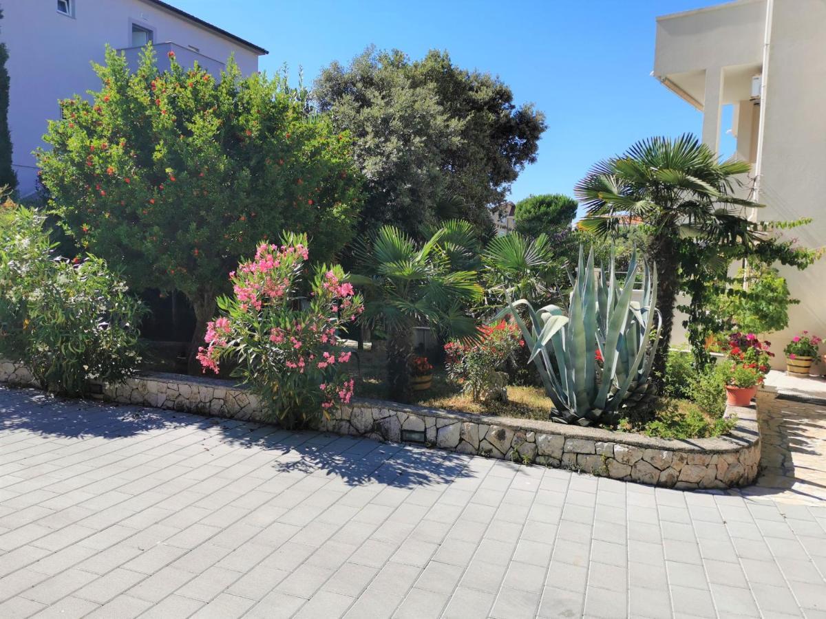 Lenka Apartments I Novalja Εξωτερικό φωτογραφία