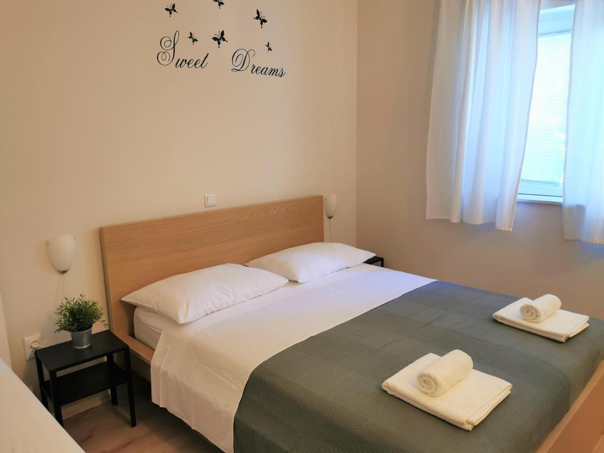 Lenka Apartments I Novalja Εξωτερικό φωτογραφία