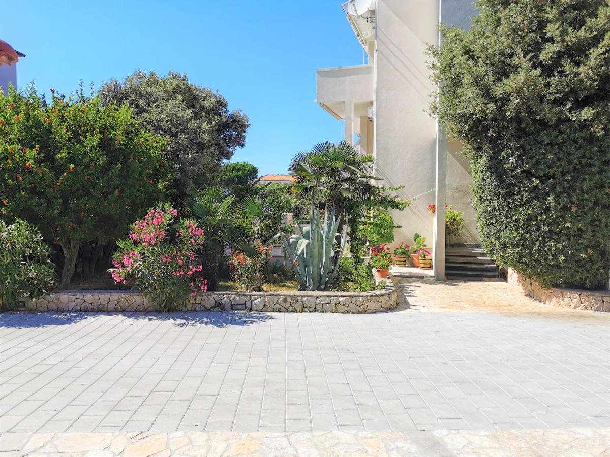 Lenka Apartments I Novalja Εξωτερικό φωτογραφία